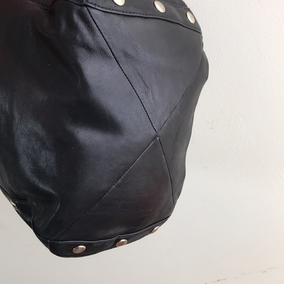 Michael Kors Large Shoulder tote Black soft leather Delancy bag Gold tone chains - Picture 6 of 16